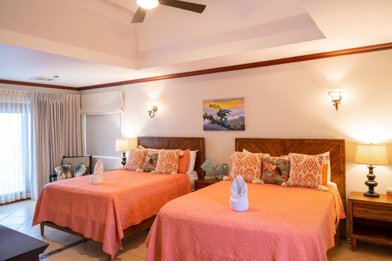 Pacifico Colonial Condominiums Manuel Antonio Luaran gambar