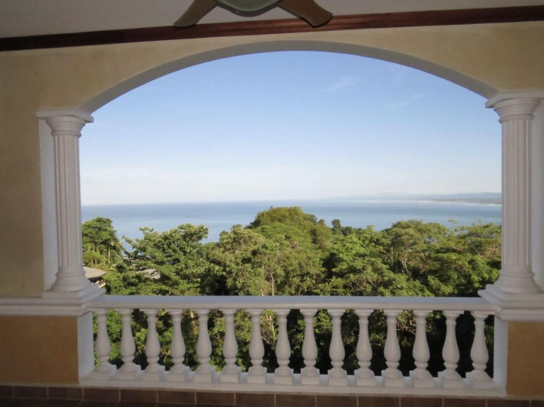 Pacifico Colonial Condominiums Manuel Antonio Luaran gambar